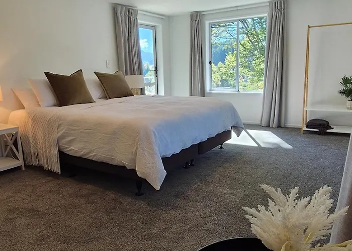 Ferienhaus Peaceful Escape - Walk To Town, & Golf